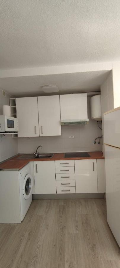 Precioso Apartamento Con Piscina Y Vistas Al Mar Mediterraneo. Benidorm Eksteriør bilde
